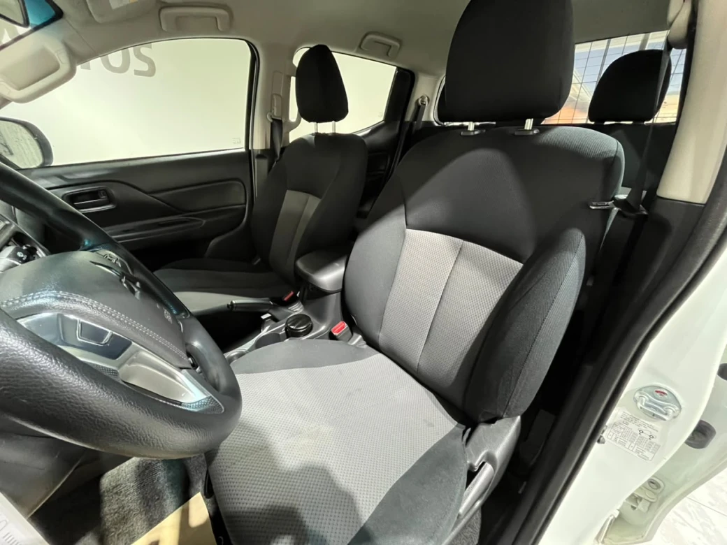 imagen 0 de vehiculo con id 2209